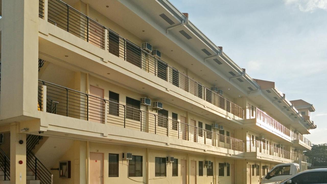 Reddoorz Plus Near Talisay Town Center Eksteriør bilde