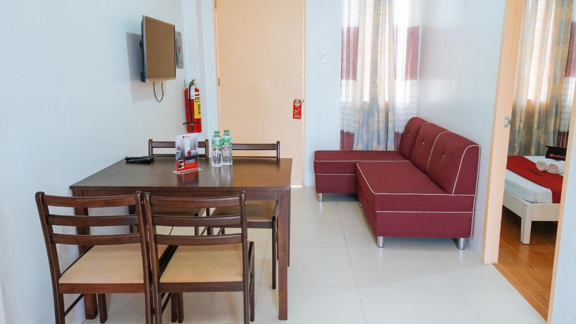 Reddoorz Plus Near Talisay Town Center Eksteriør bilde