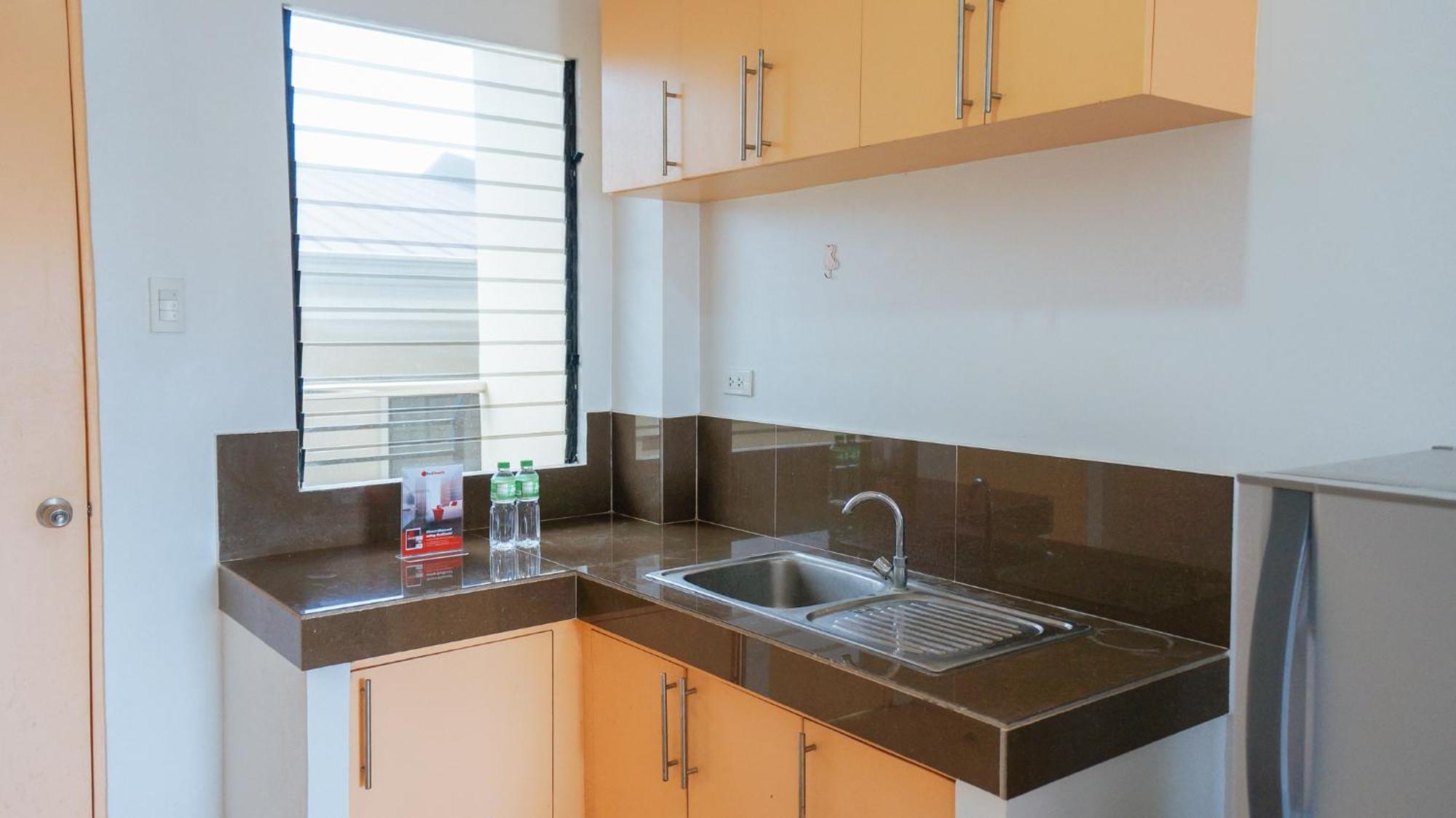 Reddoorz Plus Near Talisay Town Center Eksteriør bilde