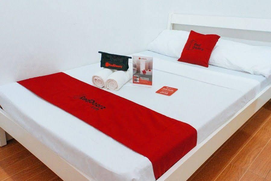 Reddoorz Plus Near Talisay Town Center Eksteriør bilde