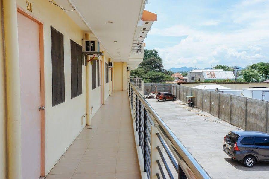 Reddoorz Plus Near Talisay Town Center Eksteriør bilde